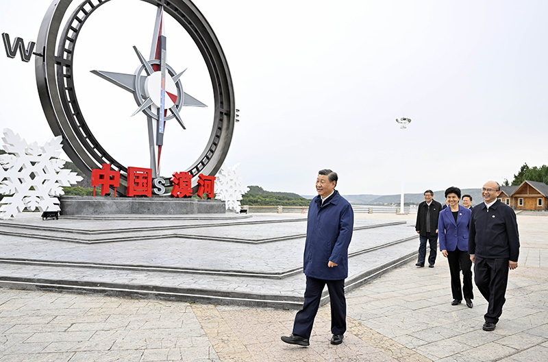 9月6日至8日，中共中央總書記、國家主席、中央軍委主席習近平在黑龍江考察。這是6日下午，習近平在大興安嶺地區(qū)漠河市北極村考察。